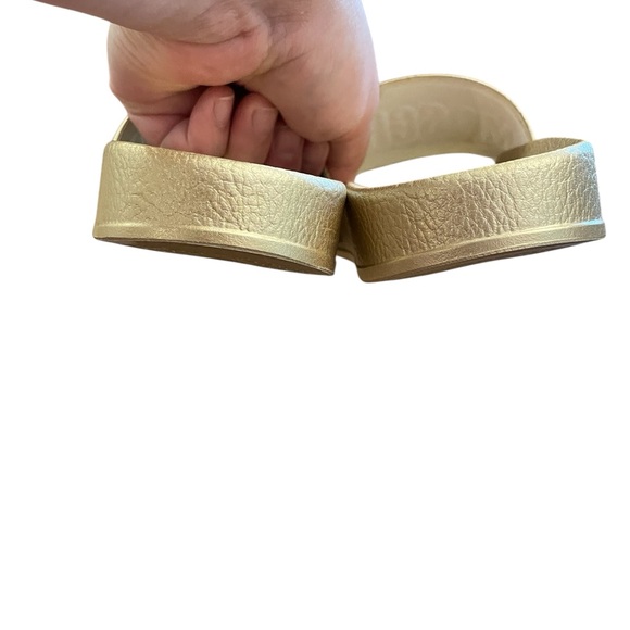 MOSCHINO Logo Metallic Slides - Picture 11 of 13